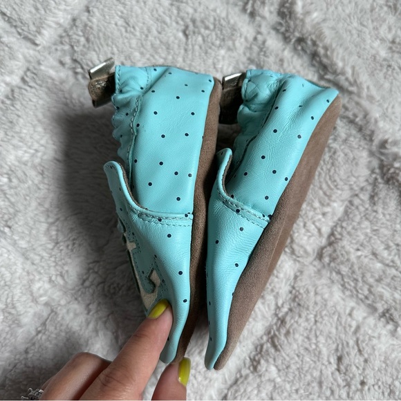 -Robeez | Soft Leather Blue and Silver Anchor Dot Moccasin | Size 18-24 Months - Picture 8 of 8